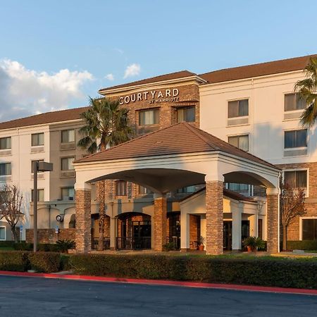 Готель Courtyard By Marriott Ontario Ранчо-Кукамонга Екстер'єр фото