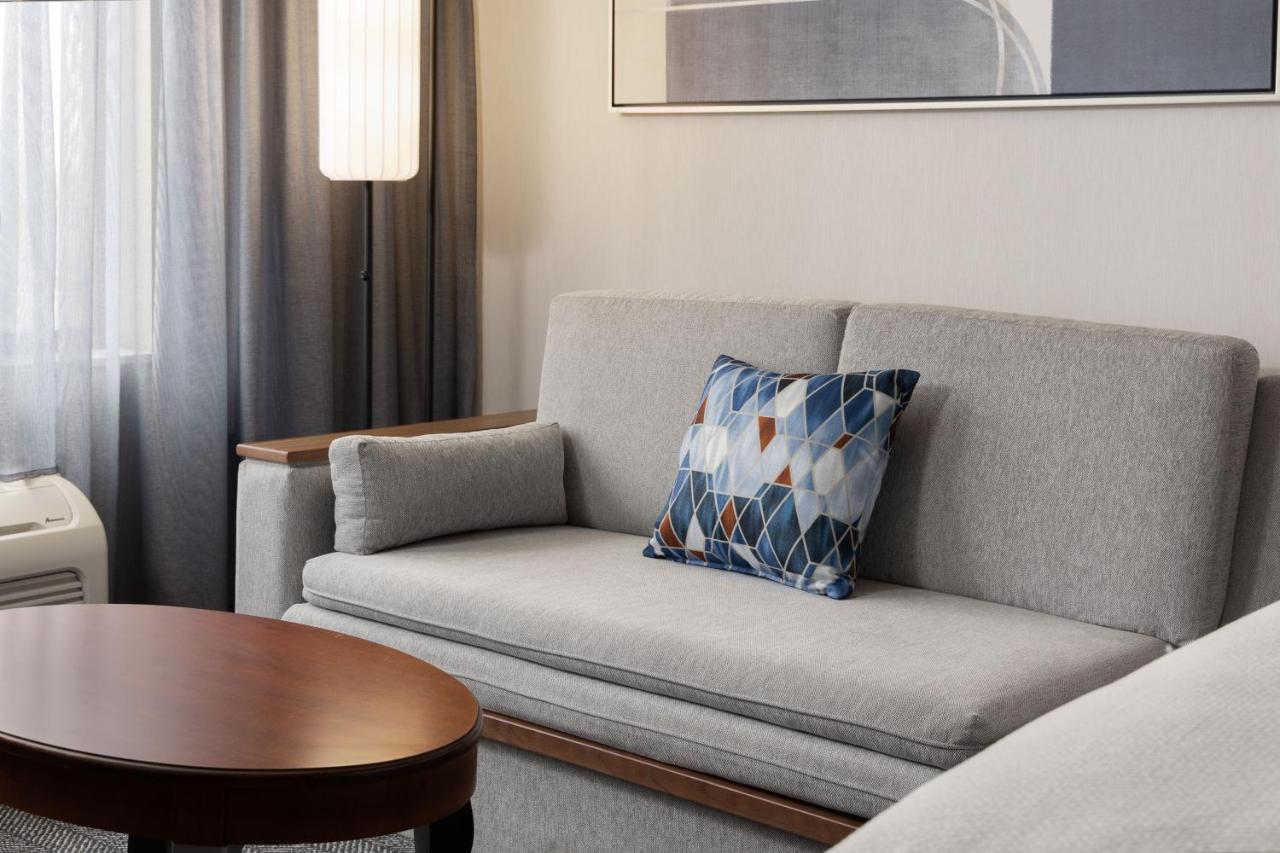 Готель Courtyard By Marriott Ontario Ранчо-Кукамонга Екстер'єр фото
