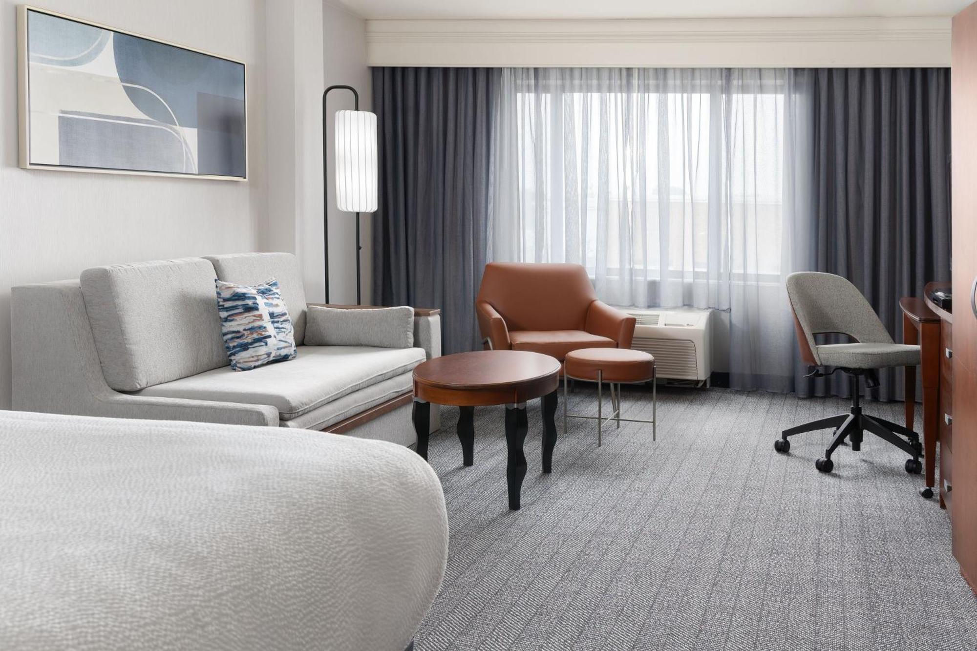 Готель Courtyard By Marriott Ontario Ранчо-Кукамонга Екстер'єр фото