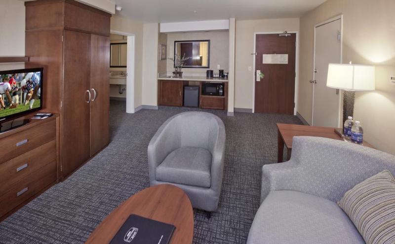 Готель Courtyard By Marriott Ontario Ранчо-Кукамонга Екстер'єр фото